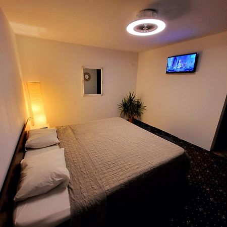 Forest Inn Izvorani Dış mekan fotoğraf